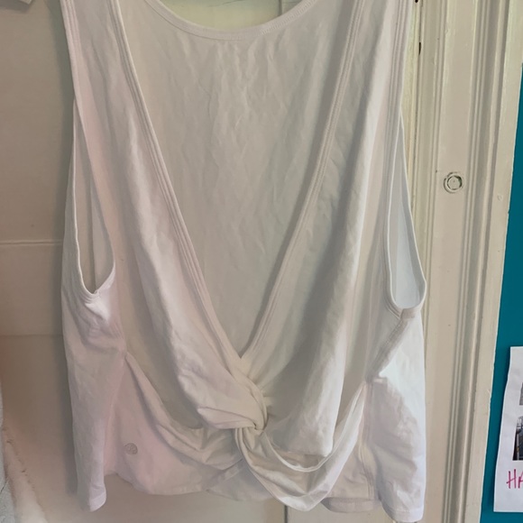 Lululemon Twist It Tank Top - Picture 3 of 6